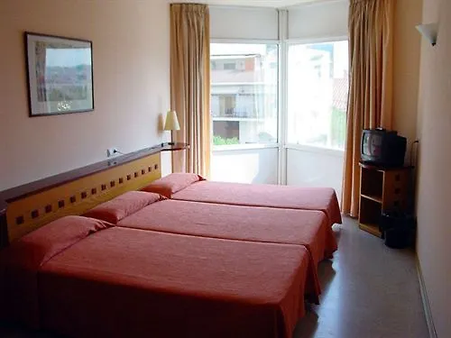 Hotel Montmeló 2*,