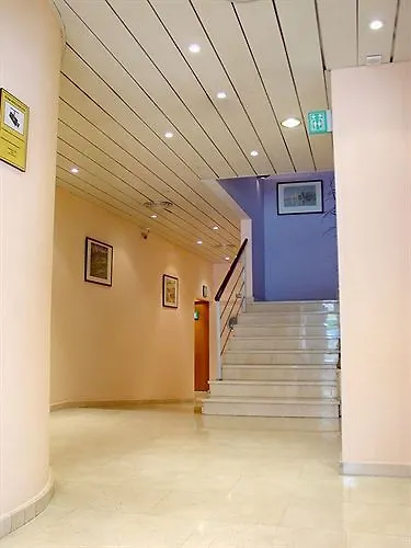 Hotel Montmeló 2*,